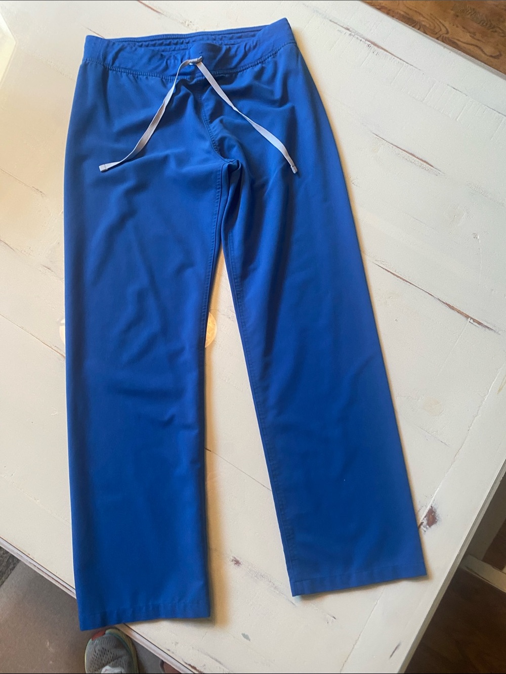 Figs Royal Blue petite medium scrub pant. Figs technical collection.